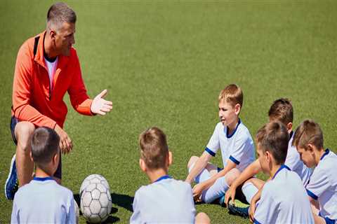 What are the five characteristics of effective coaches?