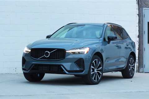 2023 Volvo XC60 Review: Get the Recharge plug-in hybrid