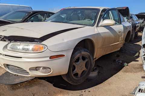 Junkyard Gem: 2001 Oldsmobile Aurora 4.0