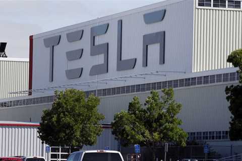 Jury orders Tesla to pay $3.2 mln to Black ex-worker in US race bias case