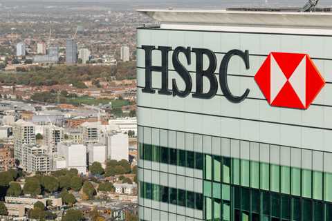 HSBC Shareholders Defeat Ping An-Backed Measures