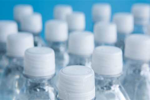 Which Bottled Water Has No Fluoride or Chlorine? - An Expert's Guide