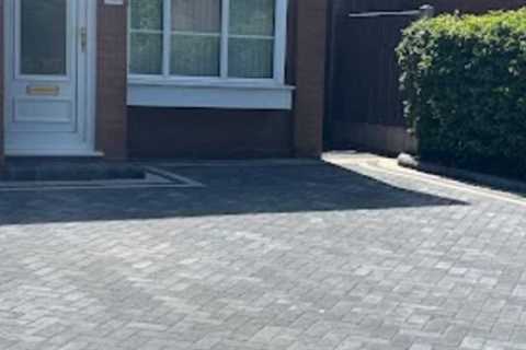 Brownhills West Driveways Get A New Gravel Block Paving or Tarmac Drive Or Patio Experienced..