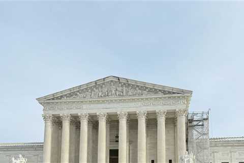 Trump asks Supreme Court to block order to return wrongly deported man to U.S.