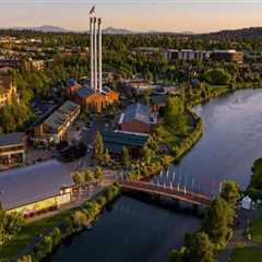 The Power of Collaboration: Local and National Advocacy Organizations in Western Oregon