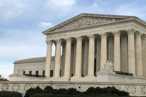 You say “a-mee-cus,” Justice Breyer says “a-mike-us”