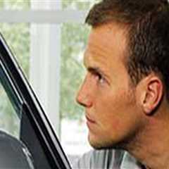 When Driving Isn't An Option: Auto Glass Window Repair In London, ON And The Help Of Towing Services
