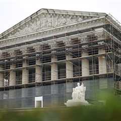 Advisory Opinions live broadcast: Trump’s Tariff Showdown