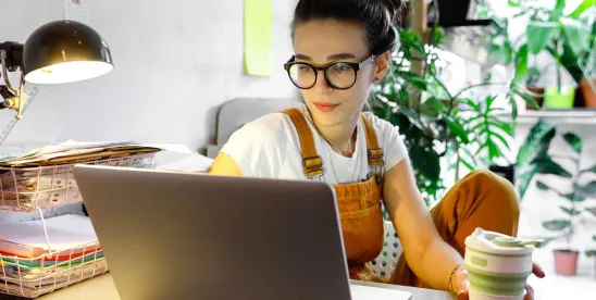 Employee Stranded Abroad? Navigating U.S. Visa Delays and International Remote Work Risks